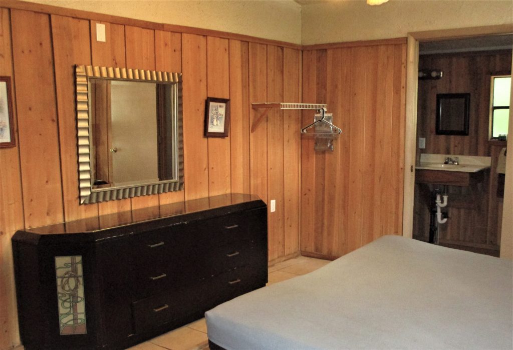 Chalet Master Bed & Dresser