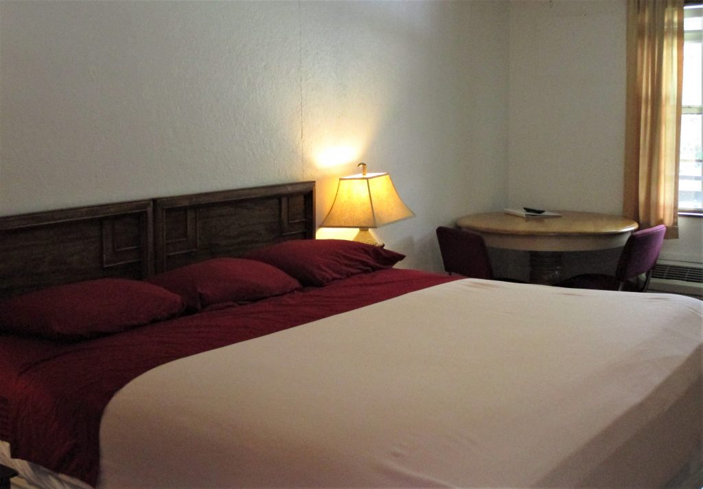 Florida Cabins For Rent by Suwannee River Rendezvous Resort & Campground